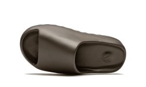 Yeezy Slide Soot (2021) - Image 6