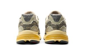 New Balance 2010 Joe Freshgoods Bag Lady - Image 6