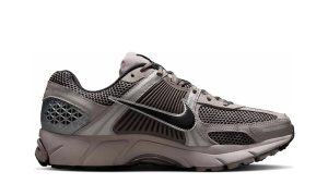 Nike Zoom Vomero 5 College Grey Cave Stone – Bild 6